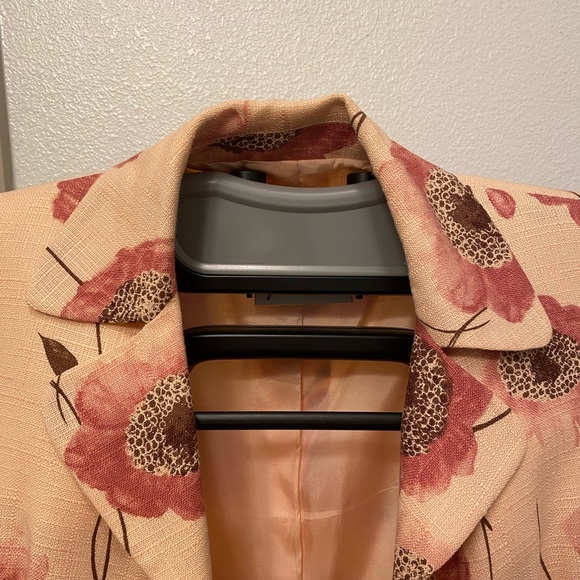 Cheap and chic Moschino Pink Floral Blazer - Picture 2 of 5